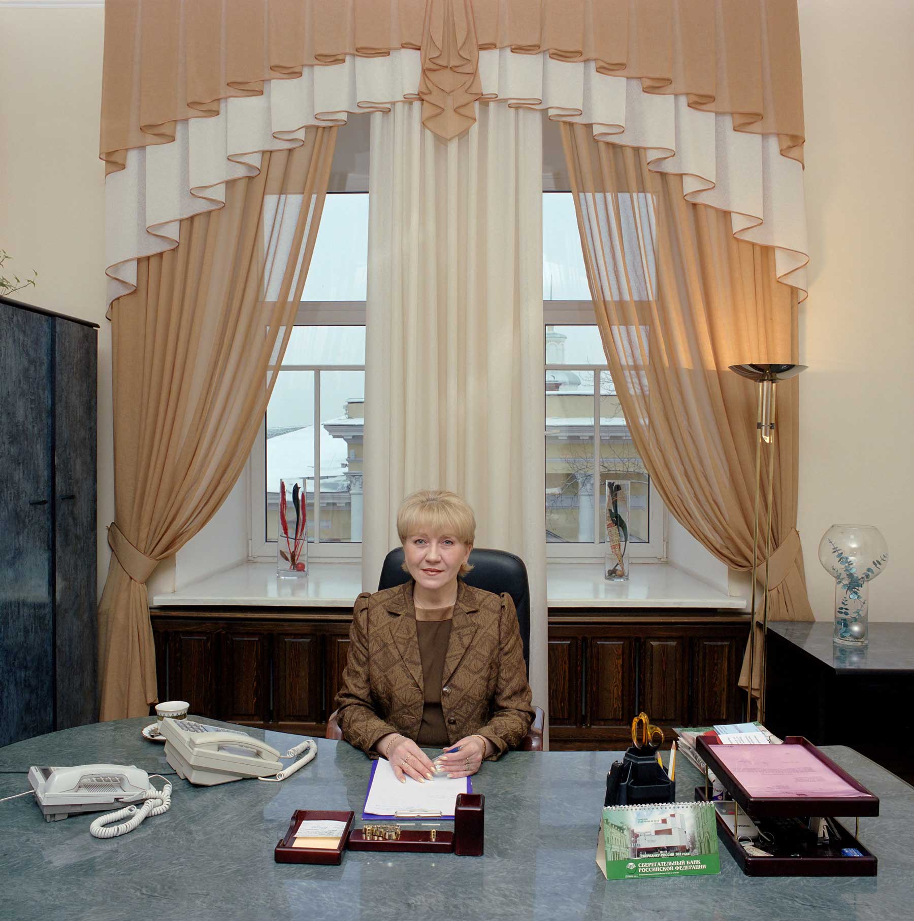 Russia-25/2004 [Tom., LVM (b. 1959)]
Lyudmila Vasilyevna Malkova (b. 1959) is a secretary to the mayor of the city of Tomsk, Tomsk province. She and her colleague take turns, working every other day, seven days a week, at least 12 hours a day. Monthly salary: 10,500 rubles ($ 375, euro 285).
